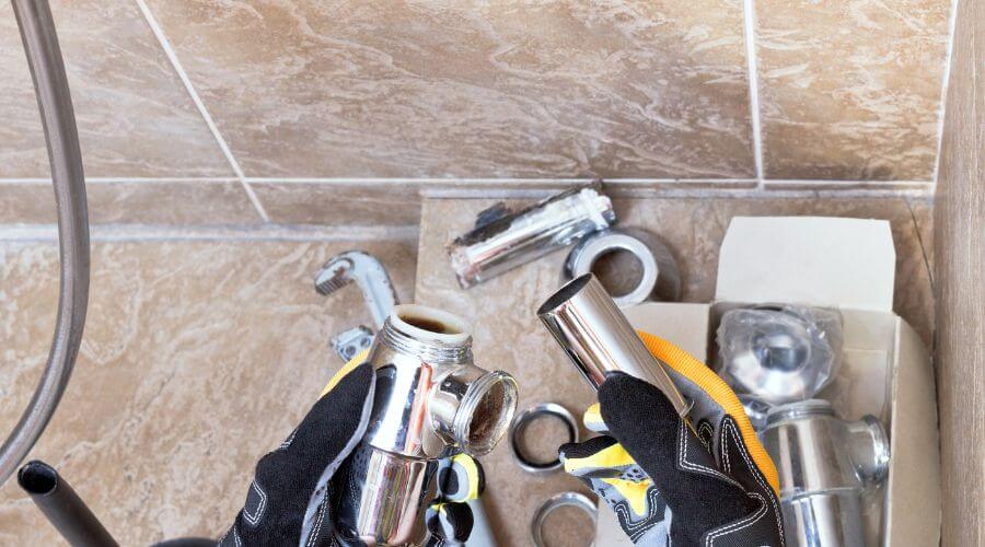 Professional gutter cleaning in Arena, WI